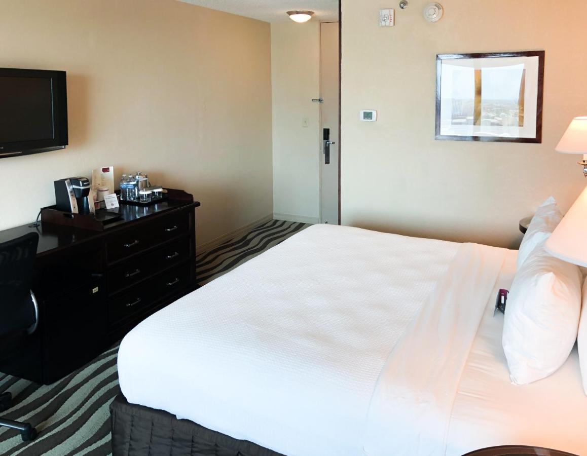 Pontchartrain Detroit, A Wyndham Detroit
